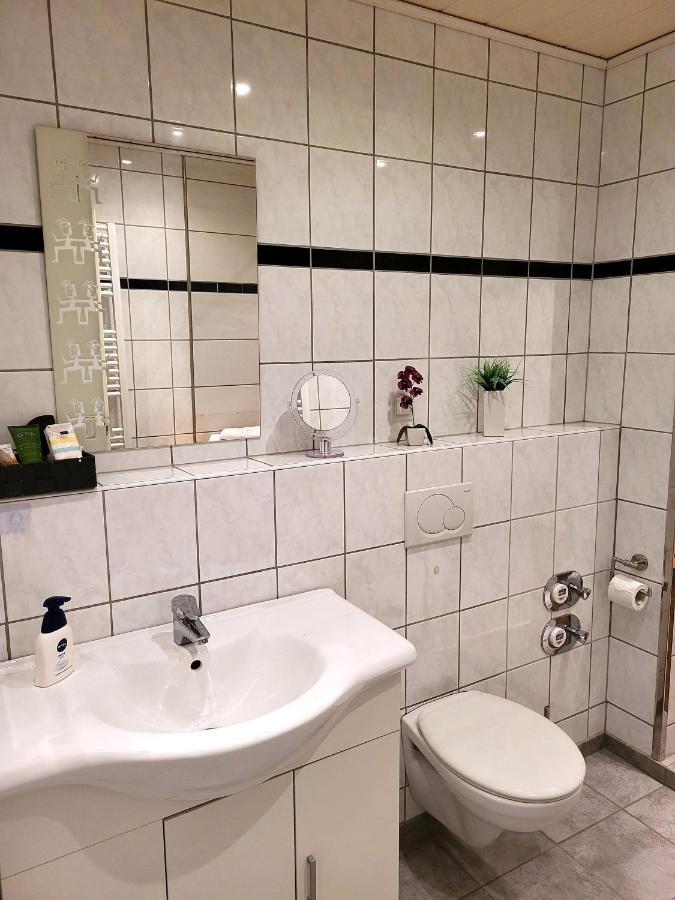 Schoene, Modernisierte Wohnung - Dudweiler Saarbrücken Exterior foto